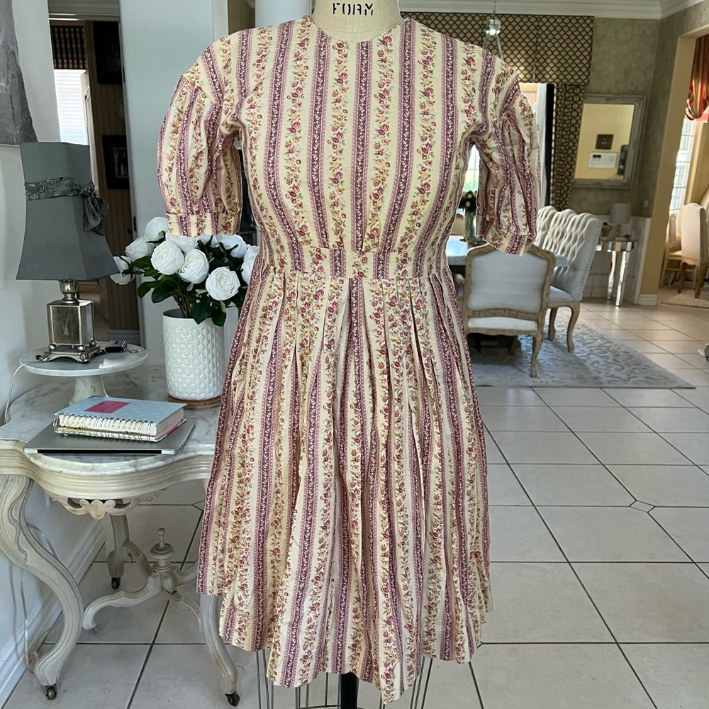 Knee length floral cottage dress